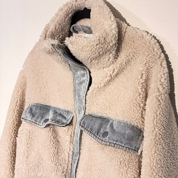 Bershka Sherpa Denim Jacket - Size 28 - Cozy Oversized Crop Jacket - Picture 3 of 9